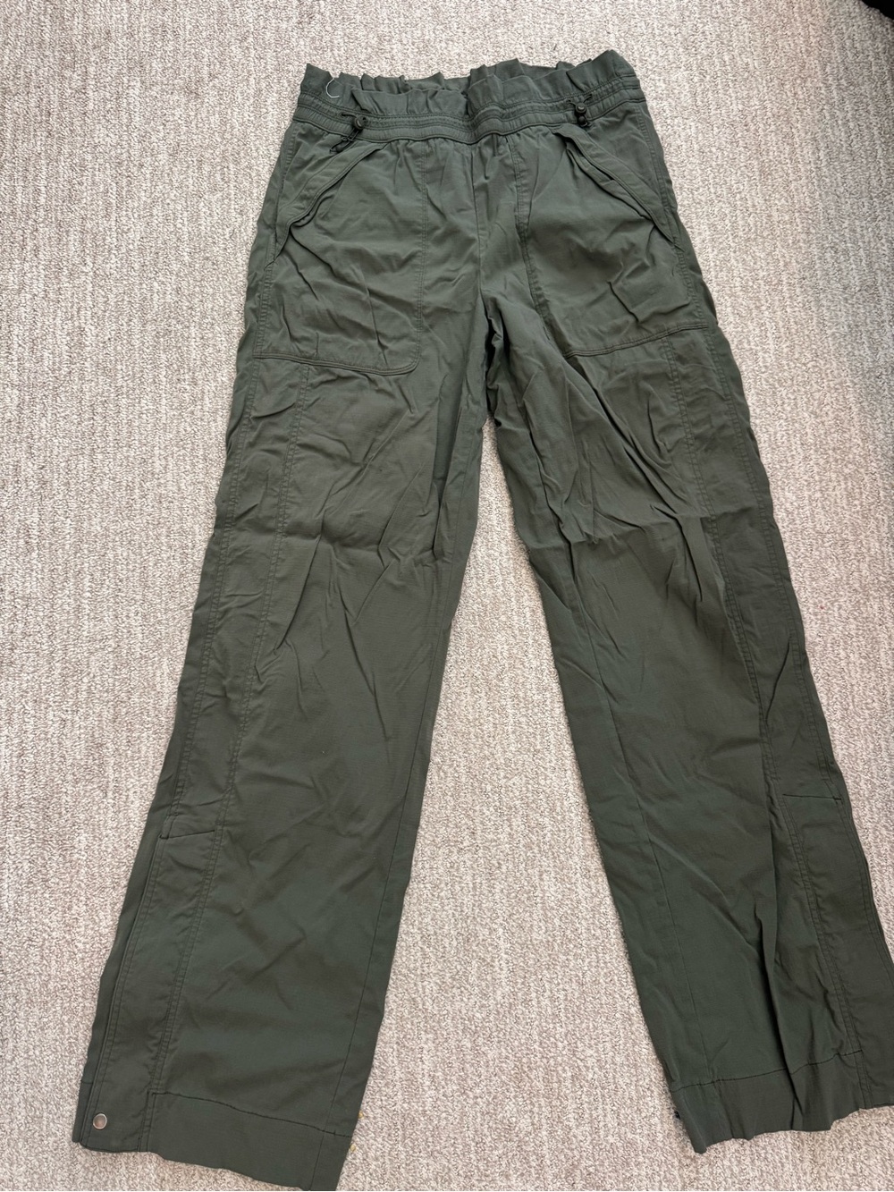 Athleta Olive Green Women's Cargo Pants